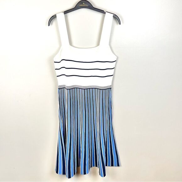 Diane Von Furstenberg Yasmin Dress Knitted Striped Blue Size L NWT - Picture 3 of 6